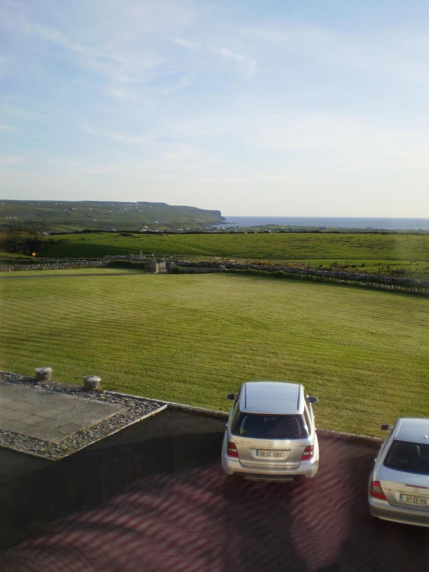 דולין Aran View Country House And Lodge מראה חיצוני תמונה