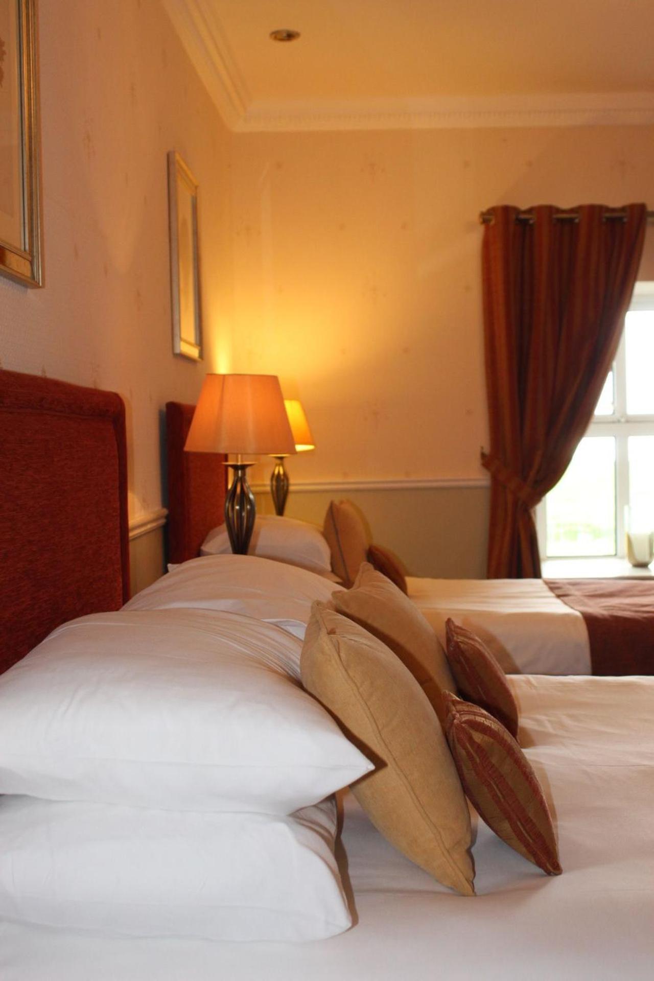 דולין Aran View Country House And Lodge מראה חיצוני תמונה
